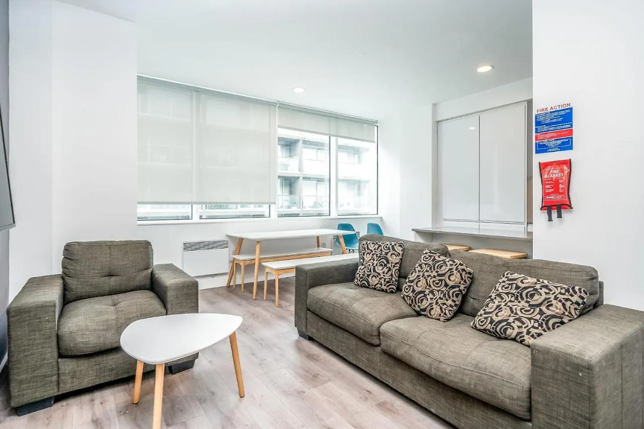 公寓 Ensuite Single Room With Shared Kitchen In Dublin Quays